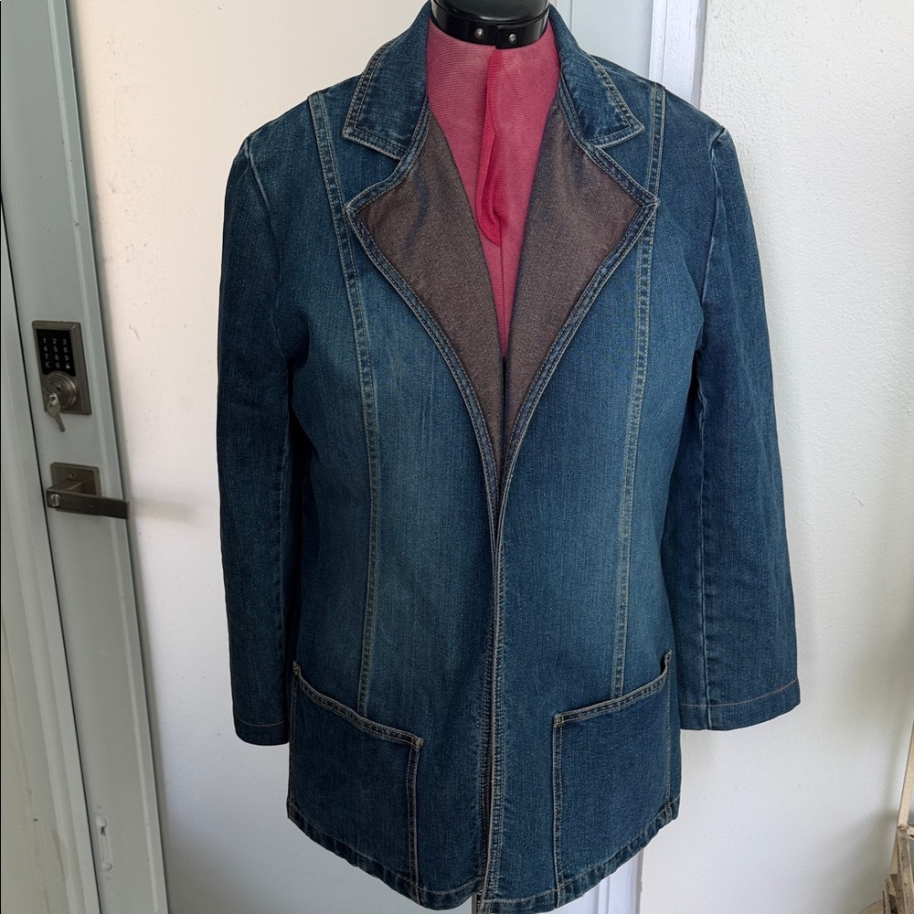 Company Ellen Tracey Women's Dark Blue Denim Blazer with Purple Lining